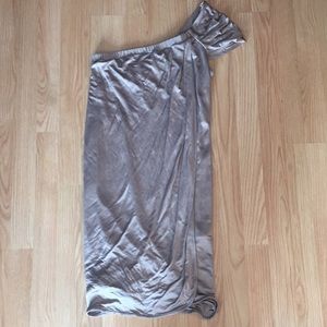 NWT Black Halo One Shoulder Dress